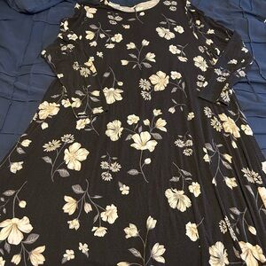 Old Navy Black and Cream Floral Top